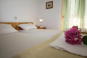 Liberty's House - Asprouliánoi