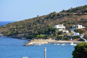 GOLDEN STAR Aegina Greece