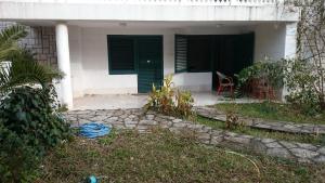 BG Villa, Apartment L