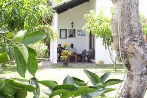 Hideaway Guest