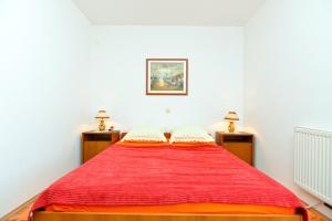 Apartment Sinisa 1925 