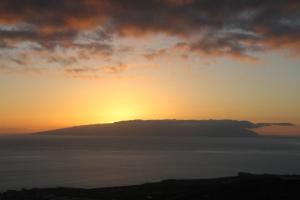 ANAYET, ZONA DEL DUQUE con PISCINA COMUNITARIA