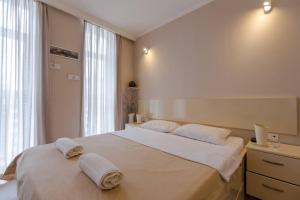 Wehost Apartment in Orbi tower