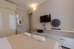 Wehost Apartment in Orbi tower