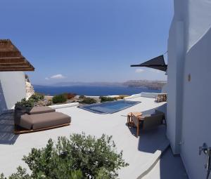 Avatar Suites Santorini Greece
