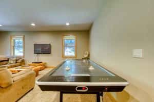 Mountain House on Lige Lane