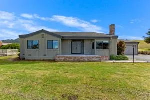 Dolphin Manor - Leggett