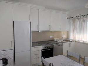 Casa Amarela by Umbral