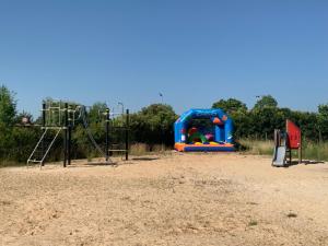 Campings Camping du Lac de Saujon : photos des chambres