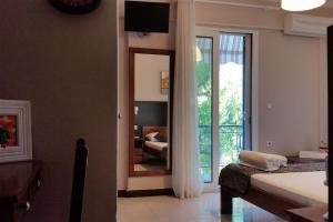 Nefeli Studios NYDRI main road Lefkada Greece