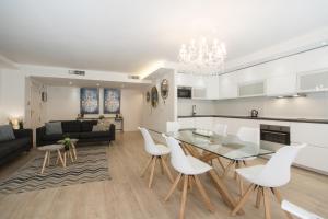 Stylish *NEW* Apartment in Alicante w 4 bedrooms