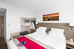 Hotels Kyriad Lyon Est Stadium Eurexpo Meyzieu : photos des chambres