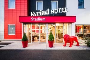 Hotels Kyriad Lyon Est Stadium Eurexpo Meyzieu : photos des chambres