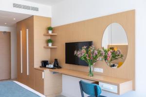 Leonardo Crystal Cove Hotel & Spa – Adults only