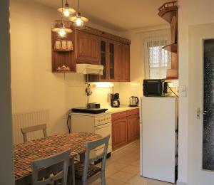 Apartment with swing