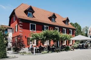 Hotels Logis Hotel Restaurant Au Lion Rouge : photos des chambres