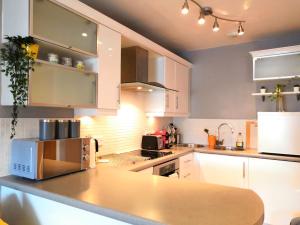 Bards Nest, Crucible Apartment, FREE private parking, 3 mins walk to Birthplace