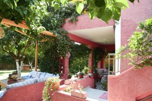 Zacharoulas Katikies