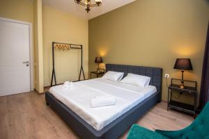 Central Luxury new apartment in Tbilisi