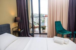 Central Luxury new apartment in Tbilisi