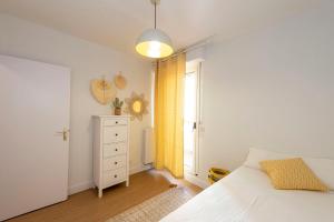 Appartements Premiere ligne de plage, face a la mer : photos des chambres