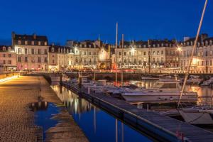 Appartements TY LAUMANN petite maison jardin sur le port de vannes avec Parking souterrain : photos des chambres