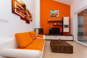 Seafront Apartment Soline With Seaview 