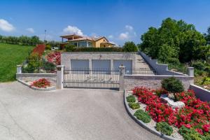 Villa GioAn - max 18, Private Playground and Sea View