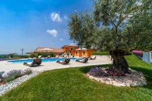 Villa GioAn - max 18, Private Playground and Sea View