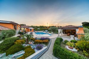 Villa GioAn - max 18, Private Playground and Sea View