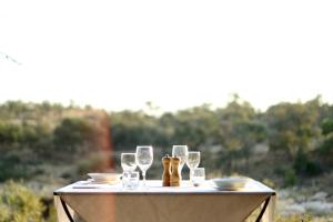 Ivory Wilderness River Rock Lodge