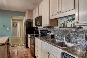 Two-Bedroom Apartment room in 1036 Wild Irishman Condo