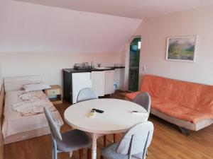 Apartments Ivelin
