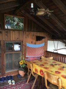 Family Room with Balcony and Shared Bathroom room in Dyadovata Kashta