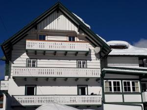 Pension Edelweiss Top 25