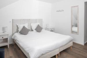 Standard Double Room room in Hôtel Restaurant La Vigotte