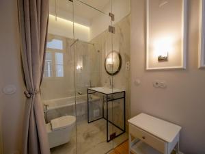 Augusta Street 229- 4 Dto