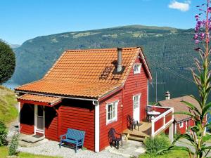 Two-Bedroom Holiday home in Utvik 1