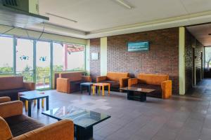 RedDoorz Syariah near Kopeng Treetop Adventure