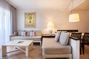 Grupotel Macarella Suites & Spa