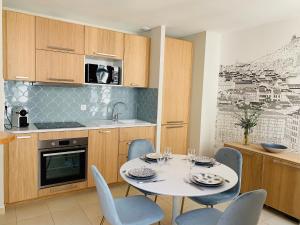 Appartements L'Escale au Coeur du Vieux Port de Marseille : photos des chambres