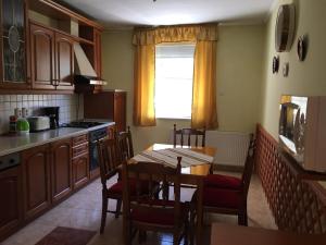 Green Park Apartment