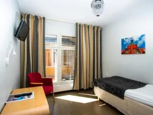 Hotel Jahtihovi - 库奥皮奥