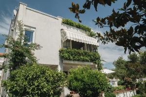 Apartments Lucija 