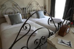 Executive Double or Twin Room room in Chambres d'Hôtes Justin de Provence