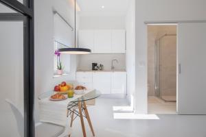 Twins Idola Apartments