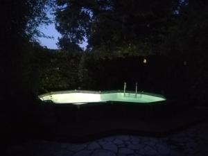 Grand studio avec piscine