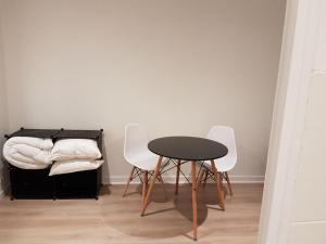 Appartements Appartement 1 - tout equipe et fonctionnel - Carmes, Toulouse : photos des chambres