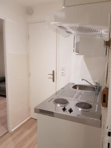 Appartements Appartement 1 - tout equipe et fonctionnel - Carmes, Toulouse : photos des chambres