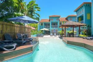 Le Cher Du Monde Adults Only